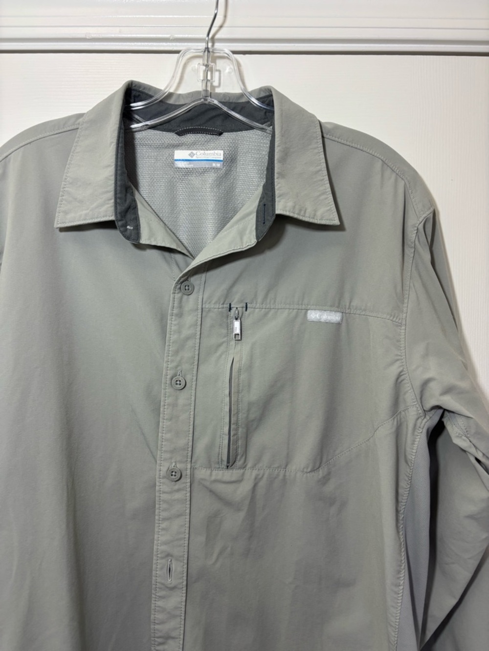 Columbia Hiking Shirt Men’s M Omni-Shield Long Sleeve Titanium Gray Nylon
